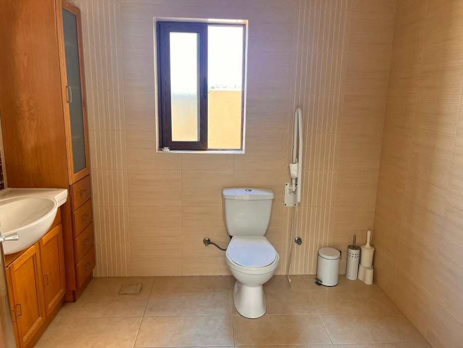 Mosta 220 sqm penthouse for commercial use