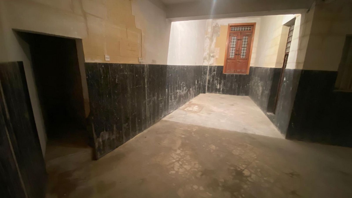 Malta real estate: 120sqm Restaurant for rent in Naxxar piazza with application from outside seating