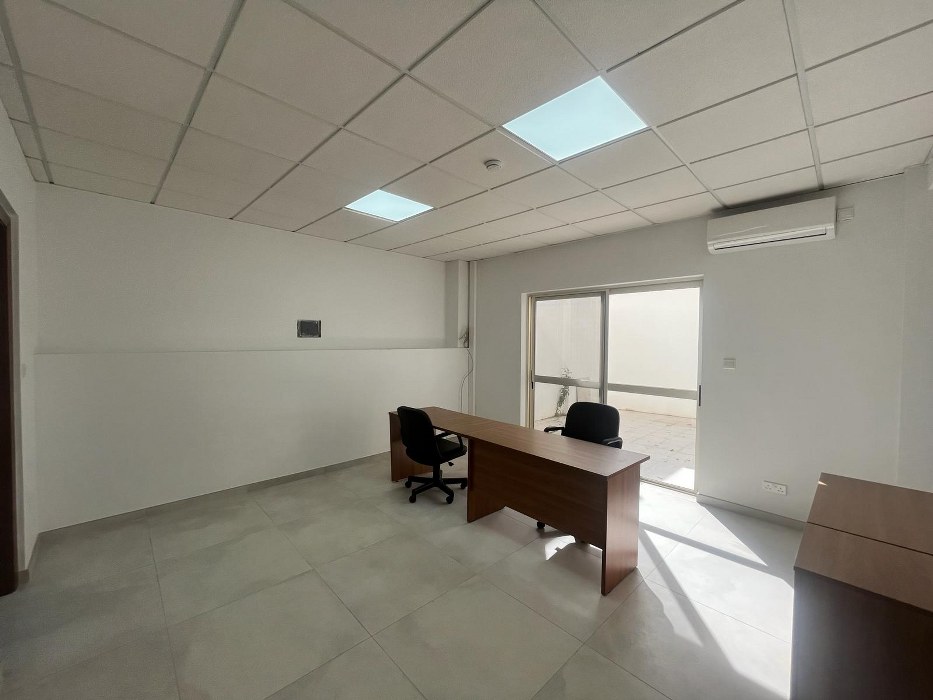Office for rent in Malta: Sliema 180sqm Seafront Office situated in Qui si sana, Sliema