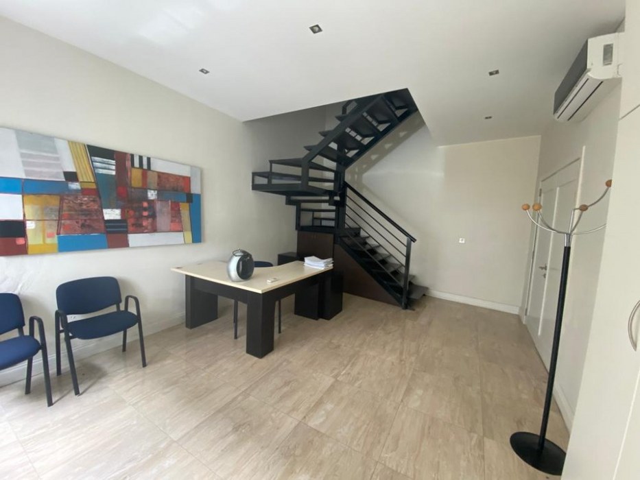Spacious 160sqm Office in Ta' Xbiex | Private Entrance & Roof Garden Potential