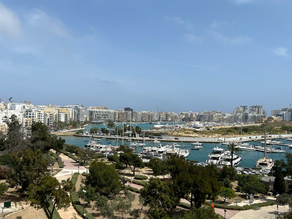 1109sqm penthouse office for rent in the heart of Ta' Xbiex