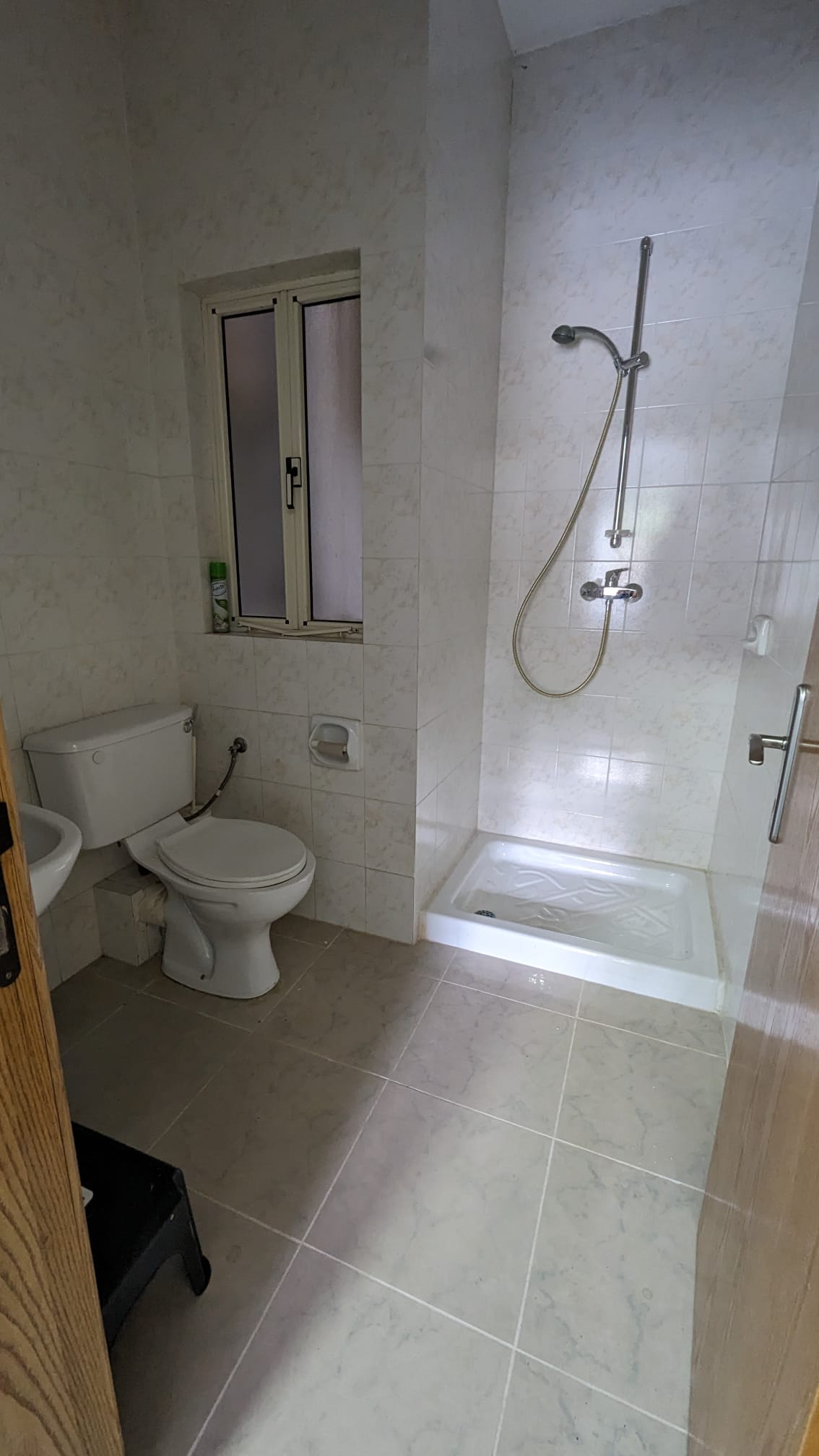 Office/shop on the ground floor for rent in Swieqi