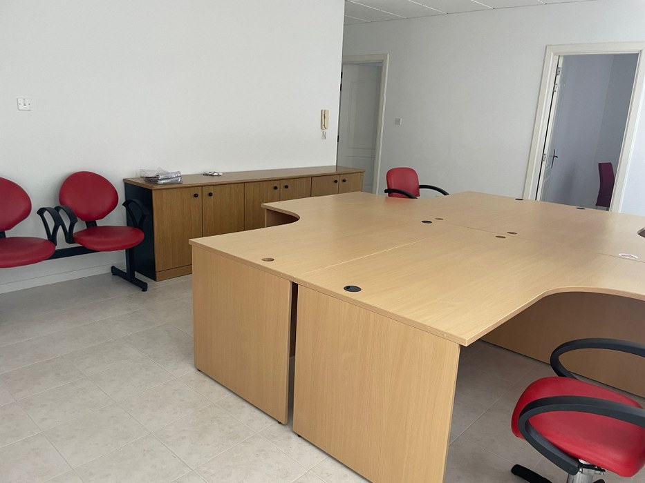 Rent Offices in Malta: 85sqm for rent in Gzira