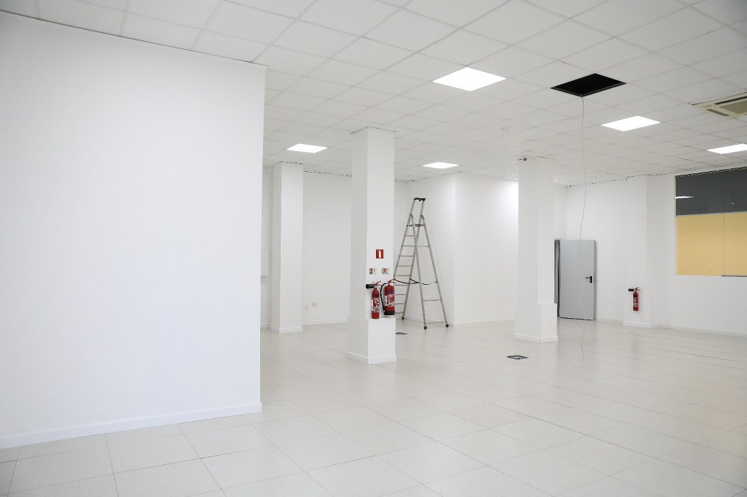 Ground floor Shop to let in Sliema that consists 354 sqm