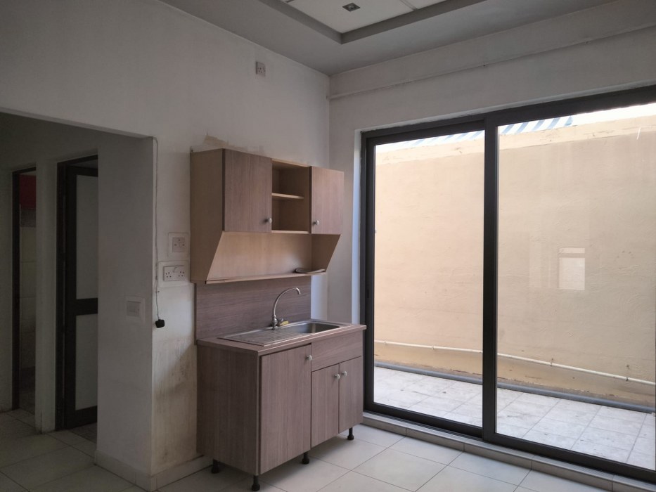 Malta Real Estate: 100 sqm Office in Birkirkara