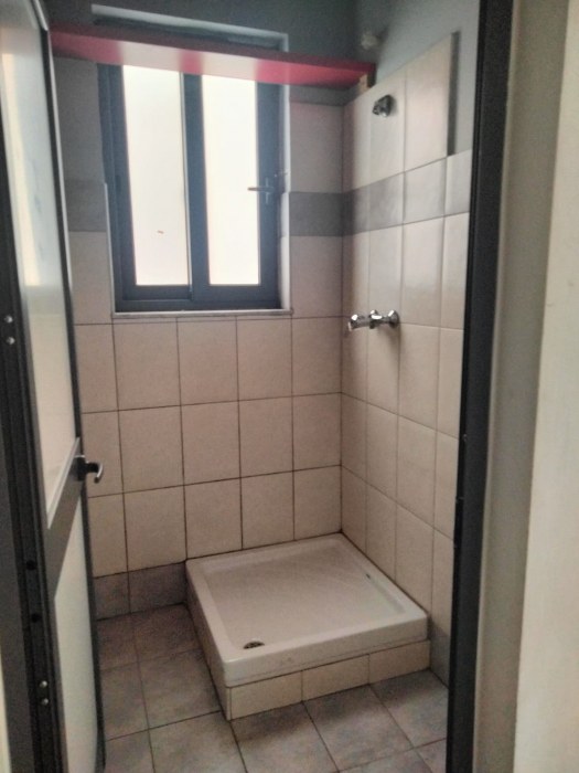 Malta Real Estate: 100 sqm Office in Birkirkara