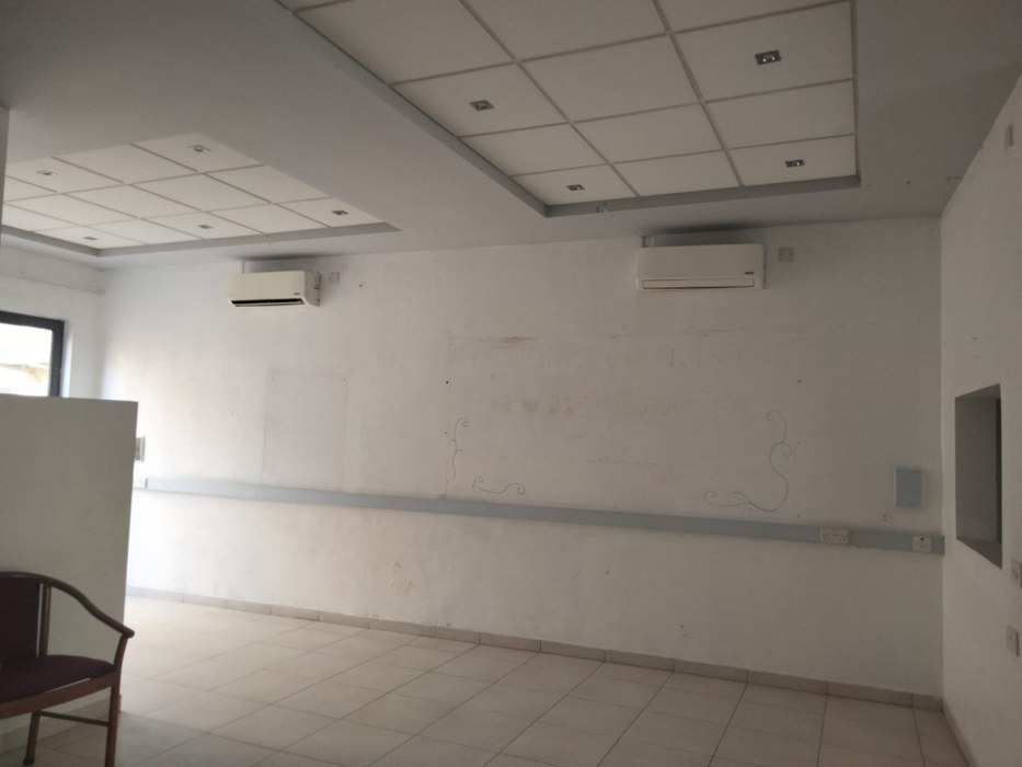 Malta Real Estate: 100 sqm Office in Birkirkara