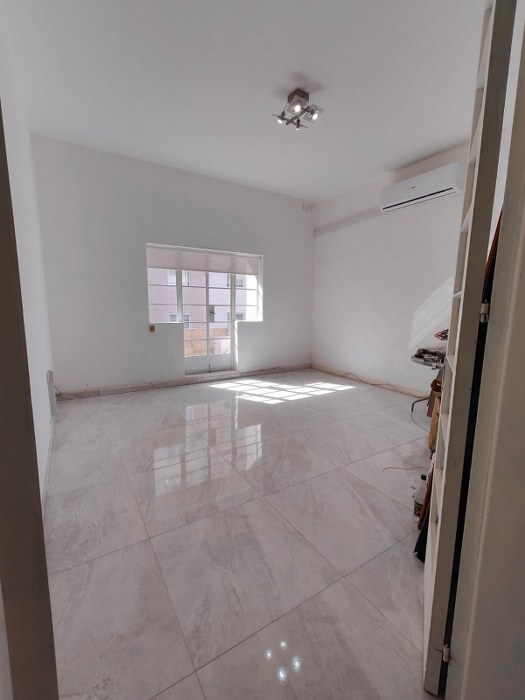 Office to let in Malta: Ta' Xbiex 180sqm premises for rent