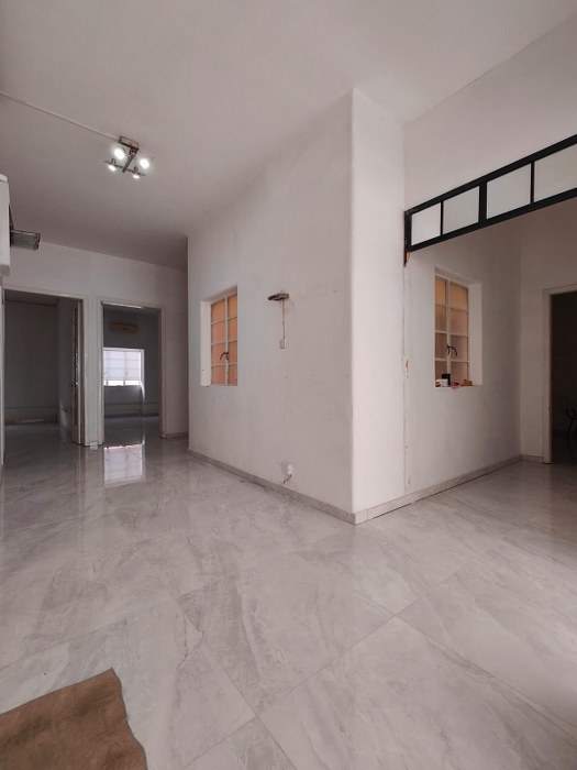 Office to let in Malta: Ta' Xbiex 180sqm premises for rent
