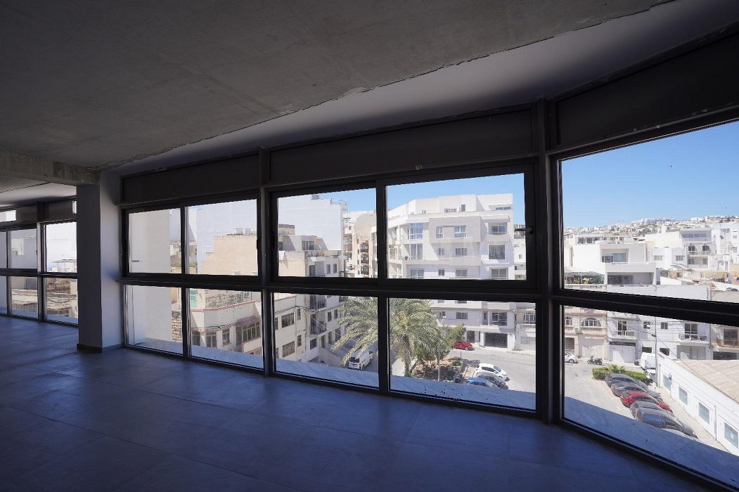 Gzira 934sqm commercial premises for rent on the 5th floor
