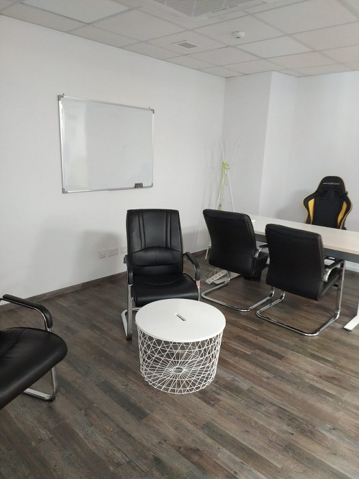Offices for rent Malta: 610sqm Open plan Office over looking the Waterfront