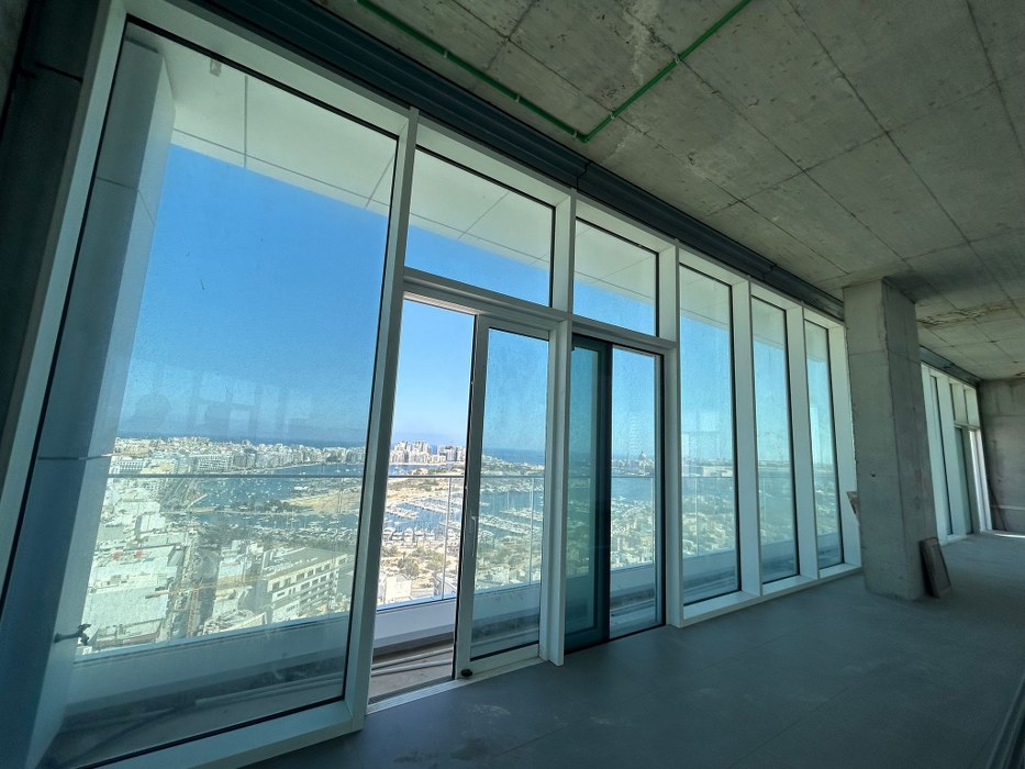 Roof Top Restaurent for rent in Malta with an area of 450sqm