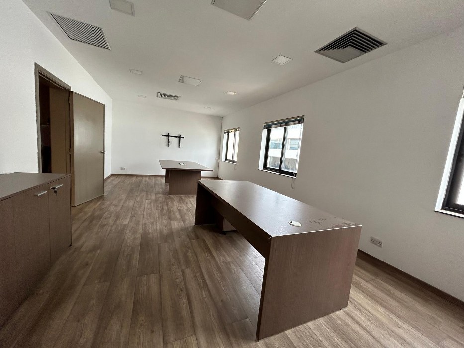 Full Commercial Building with a private Garage in Lija with a total area of 1120sqm