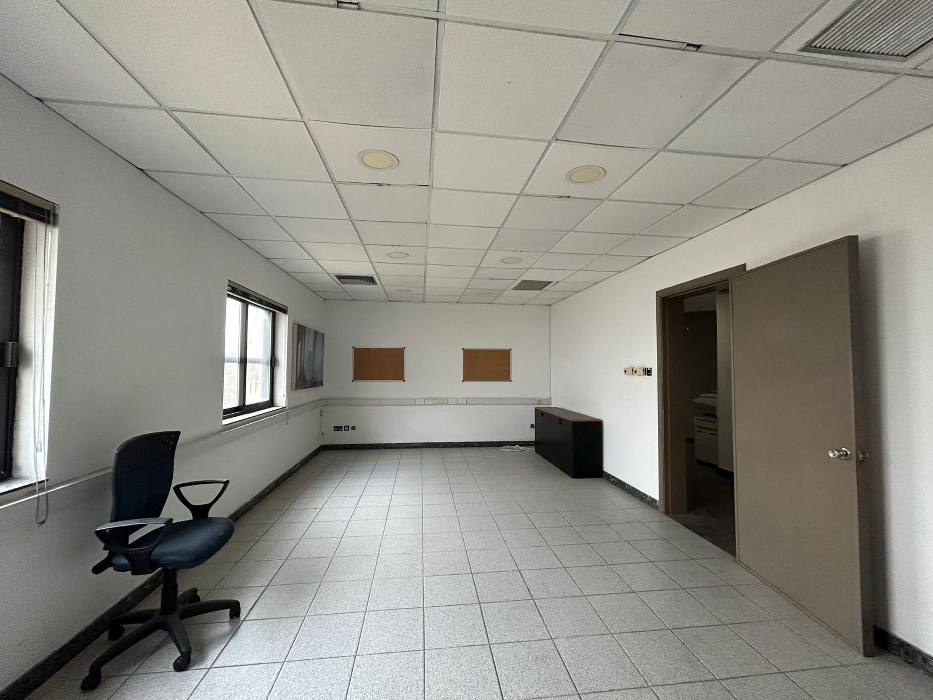 Full Commercial Building with a private Garage in Lija with a total area of 1120sqm