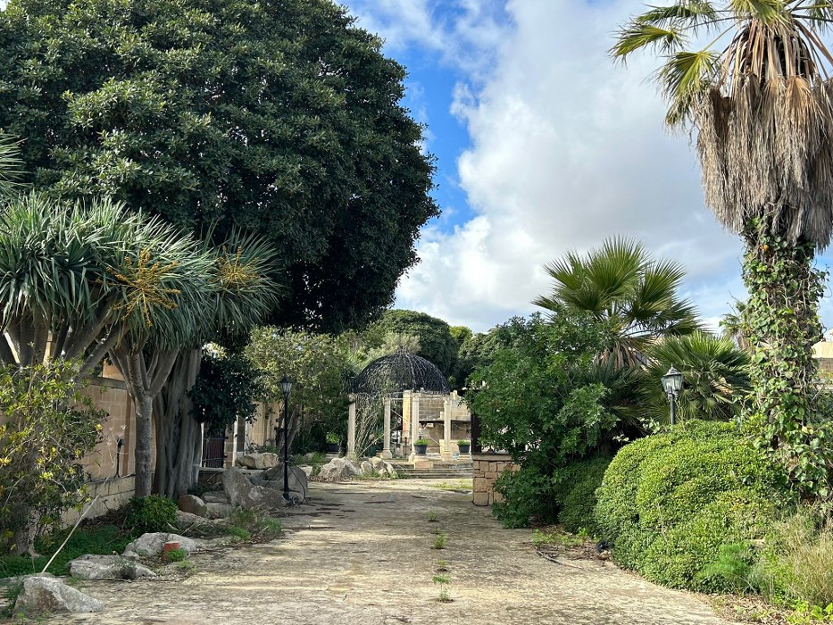 Unique Madliena Venue with Pool, Garden, and Sea Views for Rent