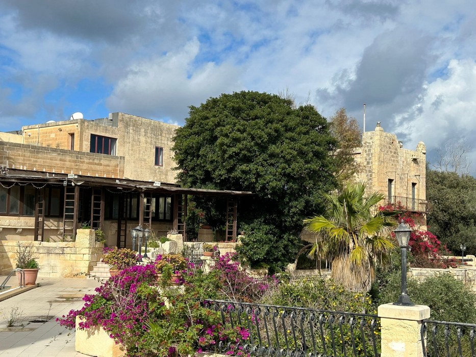Unique Madliena Venue with Pool, Garden, and Sea Views for Rent