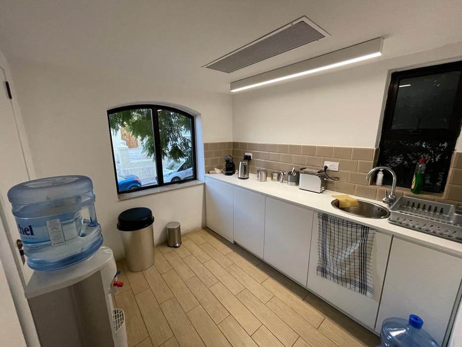 Office for rent in pieta with 900 Sqm Ready to Move into