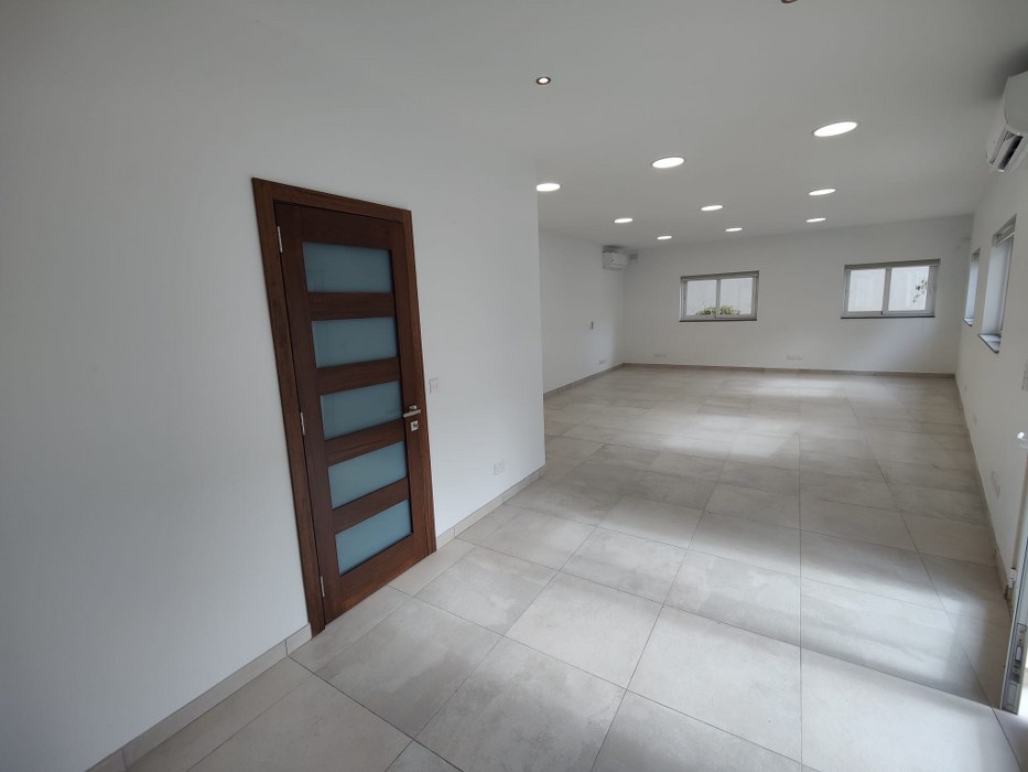 Offices for rent Malta: Swatar 60sqm commercial premises to let